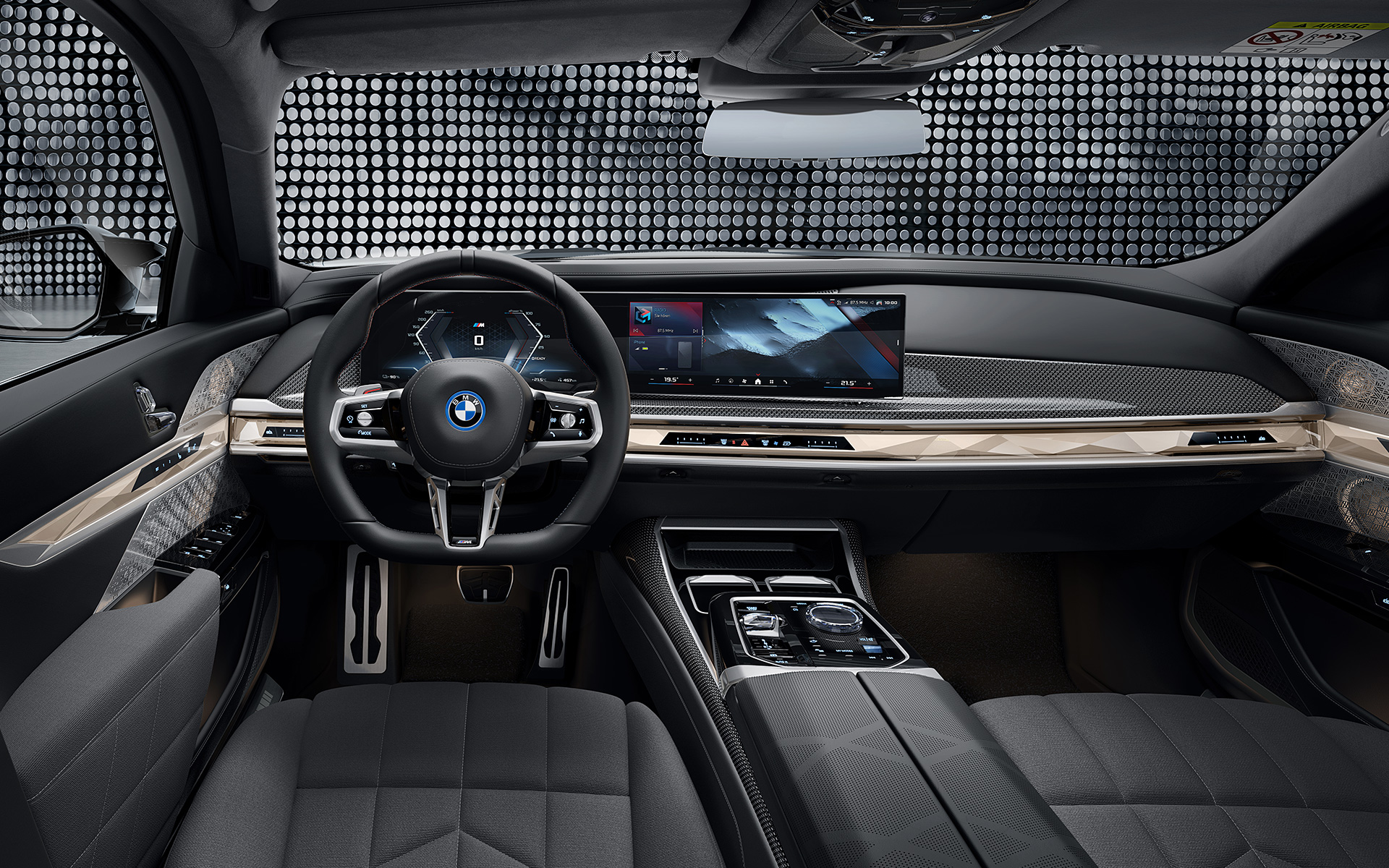 Interni della BMW i7 M70 xDrive Berlina G70 Cockpit